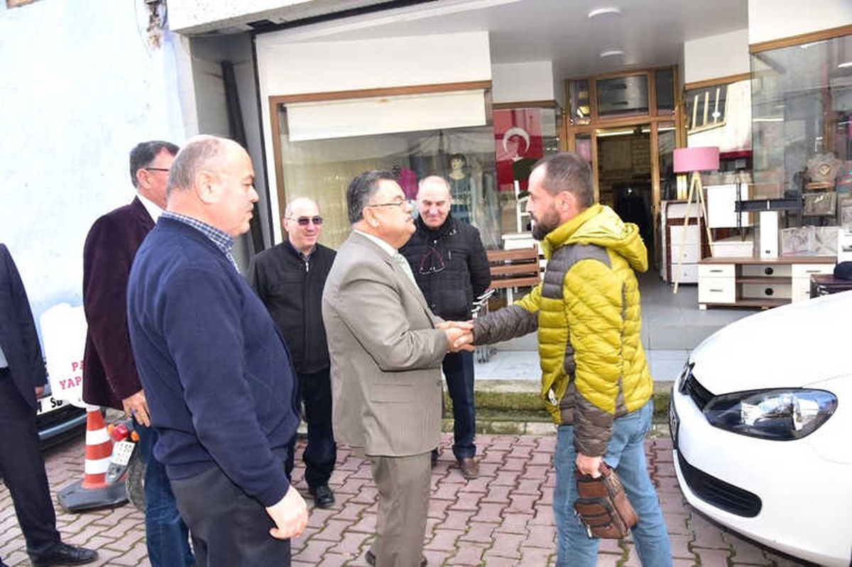 Başkan Yağcı, Osmaneli Esnafını Ziyaret Etti