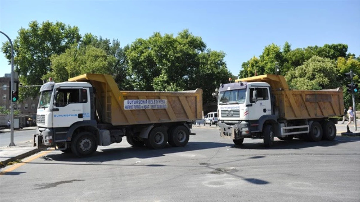 Kamyon ve Otobüsler Zorunlu Durumlarda Kamu Hizmetine Alınacak