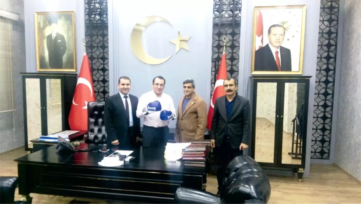 Kick Boks Federasyonu Güneydoğu Bölge Başkanı Erdoğan Kahta\'da