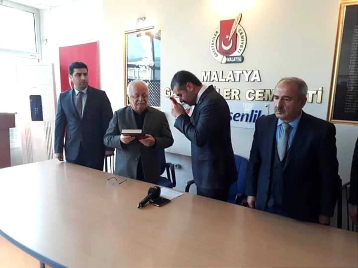 MHP İl Başkanı Avşar, Çalışan Gazeteciler Gününü Kutladı