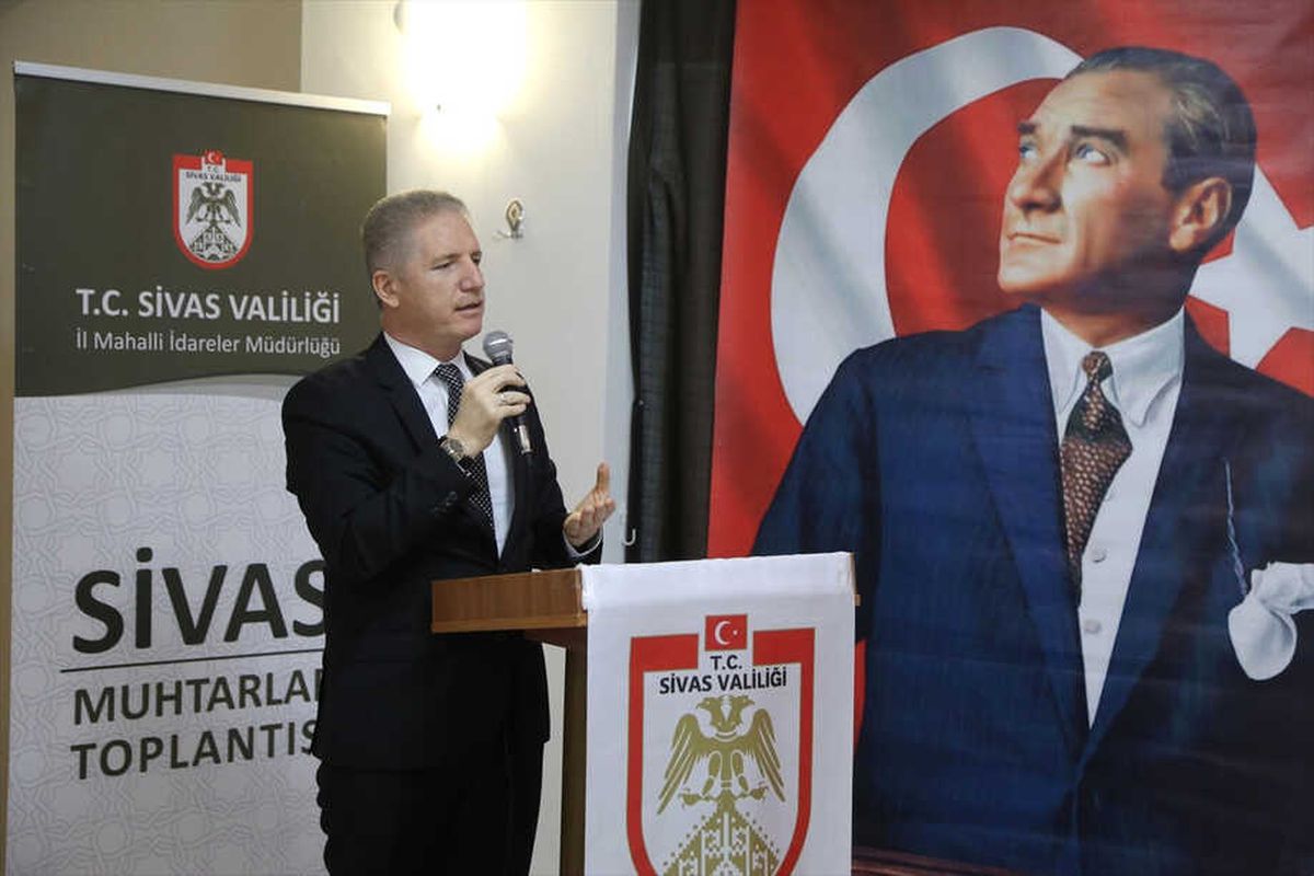 Vali Gül, Muhtarlarla Buluştu