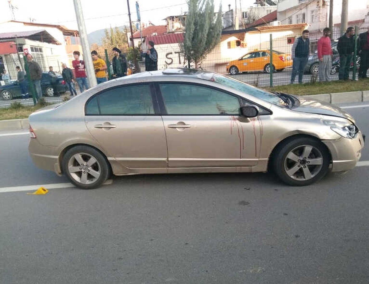 Yolun Karşısına Geçmek İsterken Otomobil Çarptı: 1 Ölü
