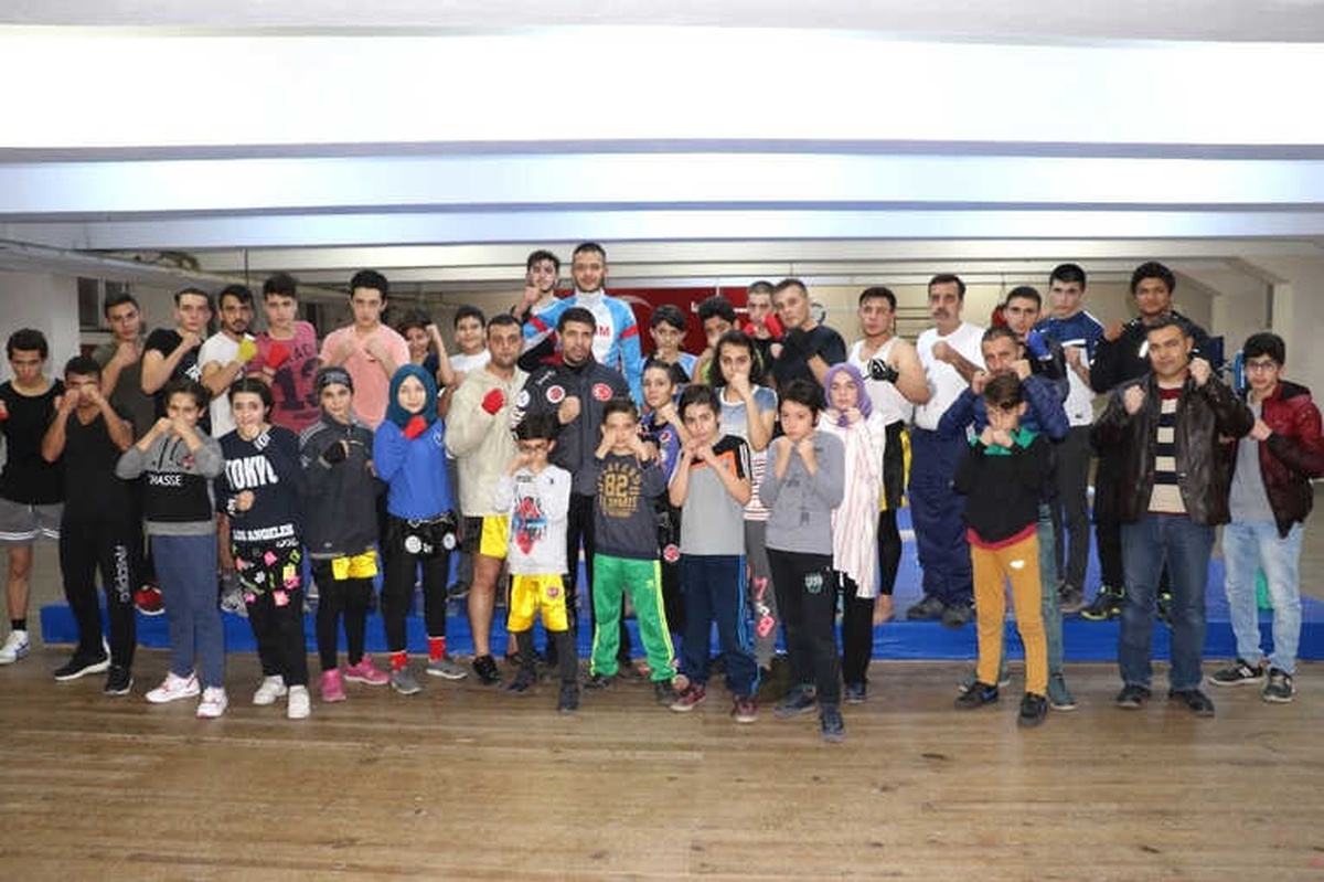 Ak Gençlik Spor Kulübü 5 Branşta Ses Getirecek