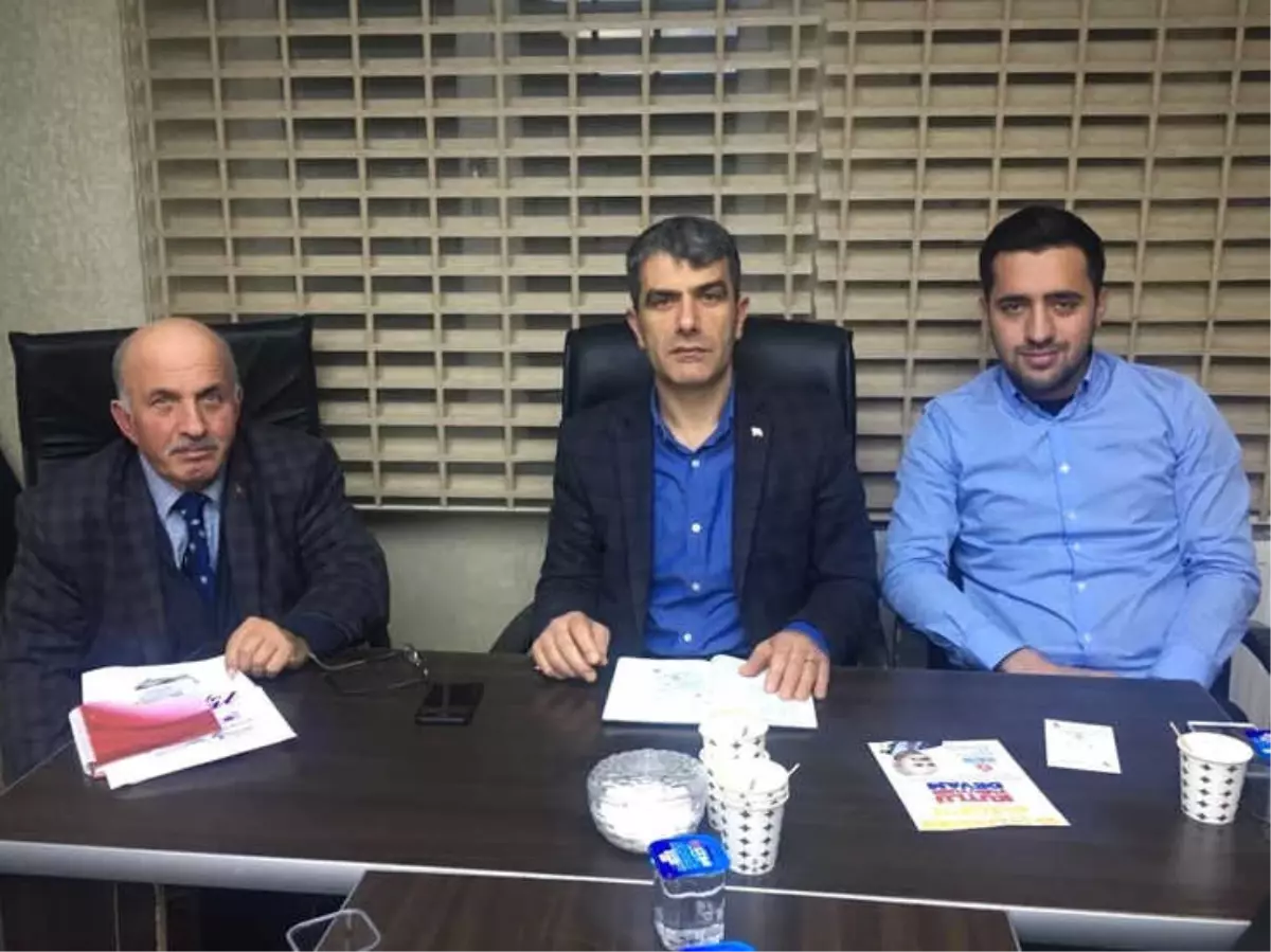 AK Parti Merkez İlçe Yönetim Kurulu Toplandı