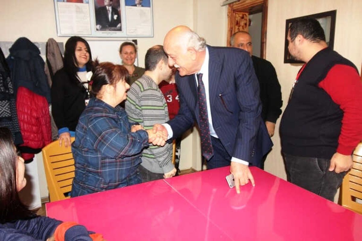 Başkan Seyfi Dingil: "Engelli Vatandaşlarımızın Her Zaman Yanındayız"
