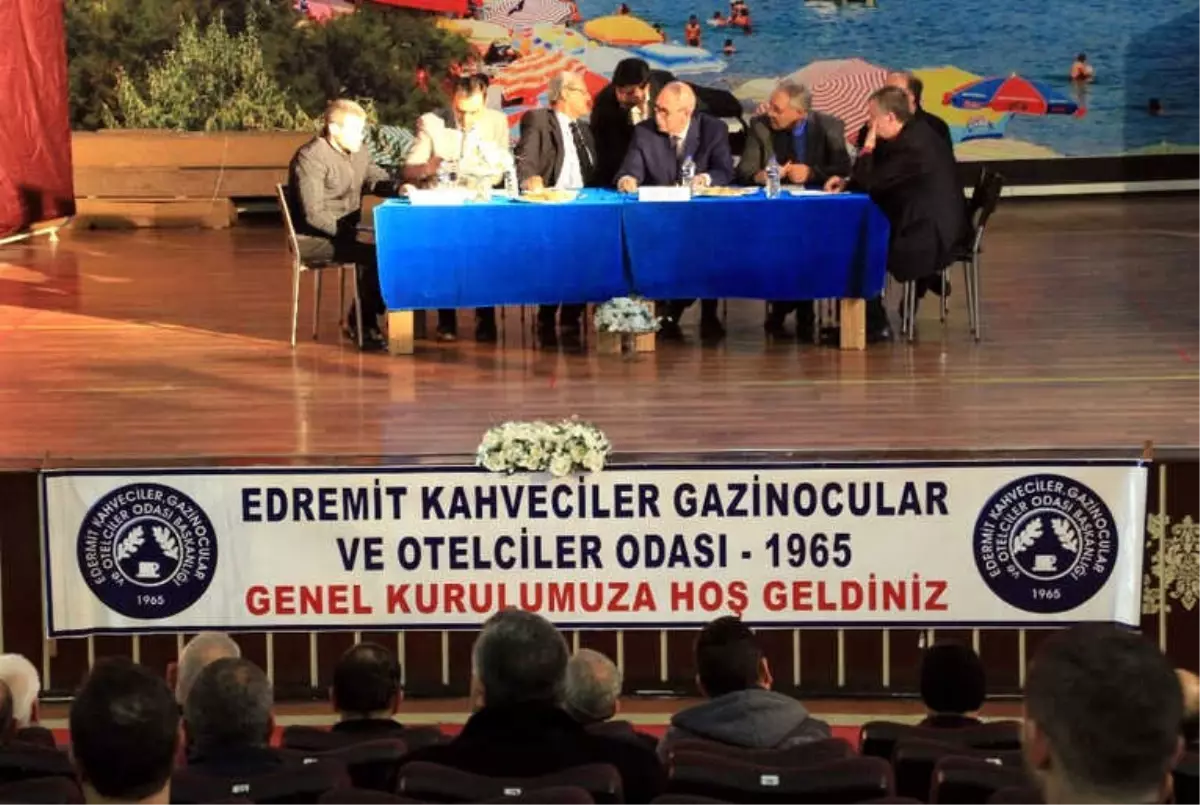 Edremit Kahveciler Odası\'nın Genel Kurulu Yapıldı