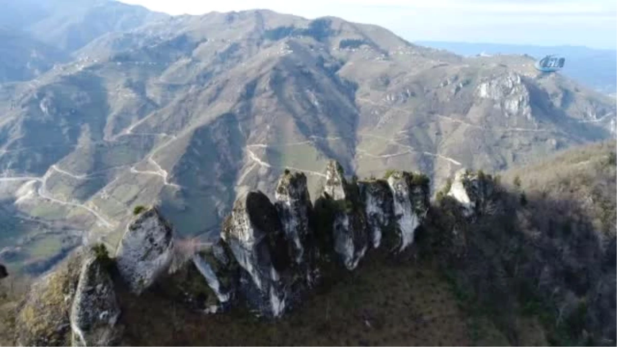 Efsaneye Konu Olan Kayalıklar Havadan Görüntülendi