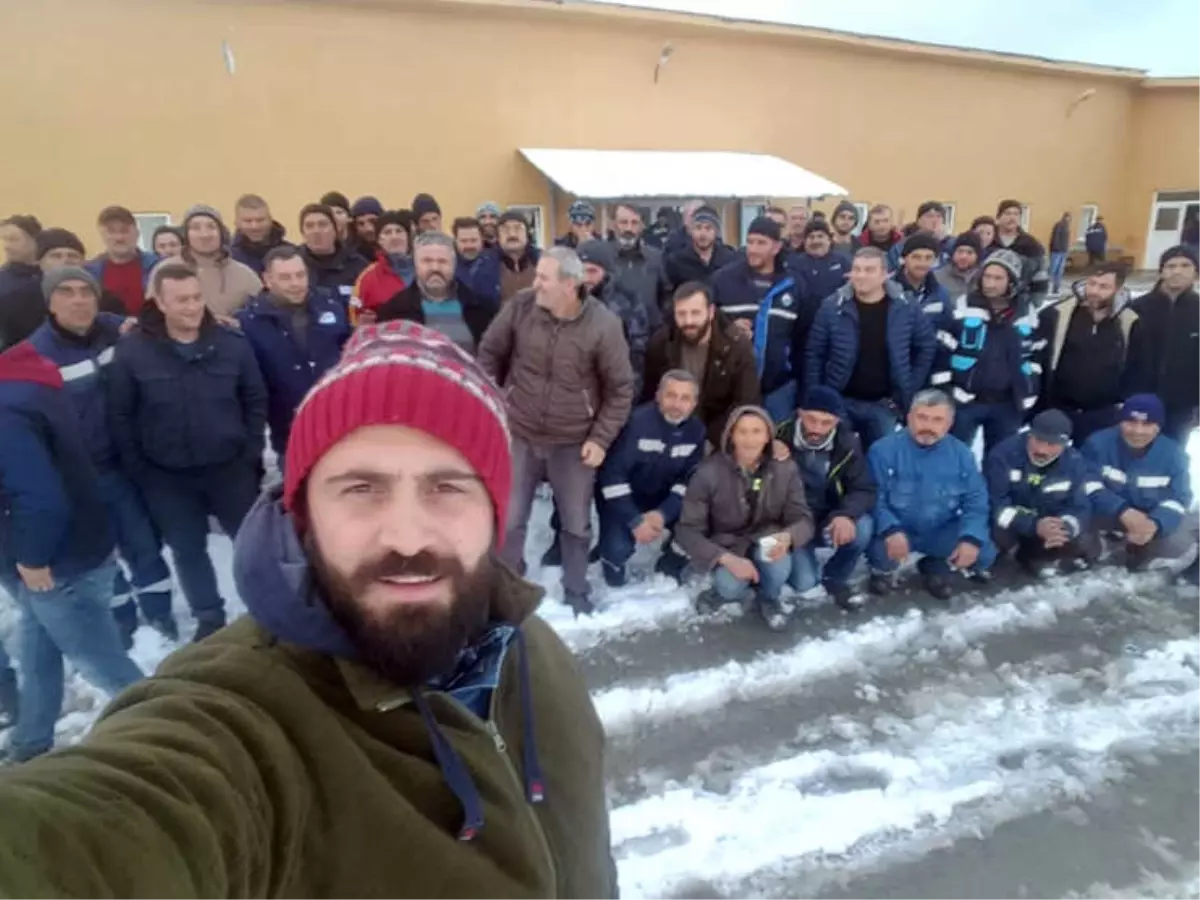 İşçiler Greve Gitti, Üretim Durdu