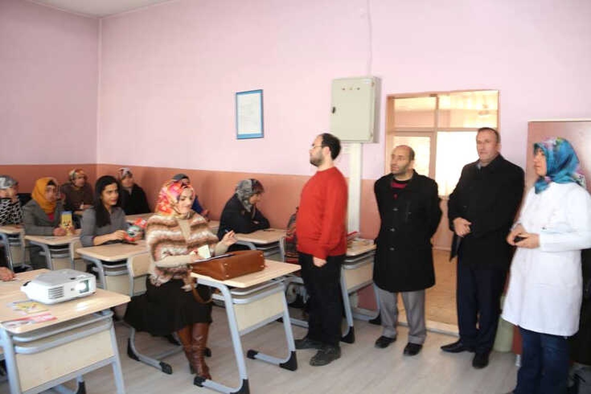 Kursiyerlere Verem Hastalığı Anlatıldı