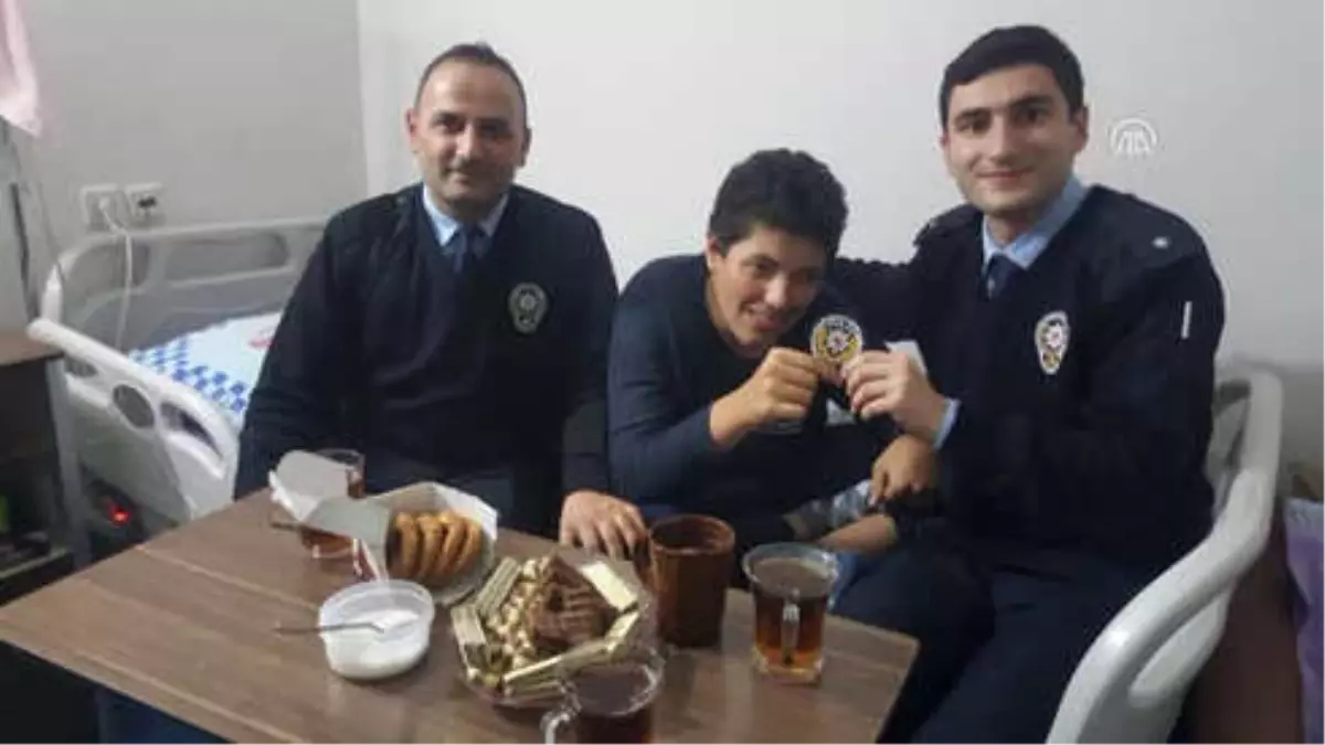 Ben Bir Polise Sarılmak İstiyorum"