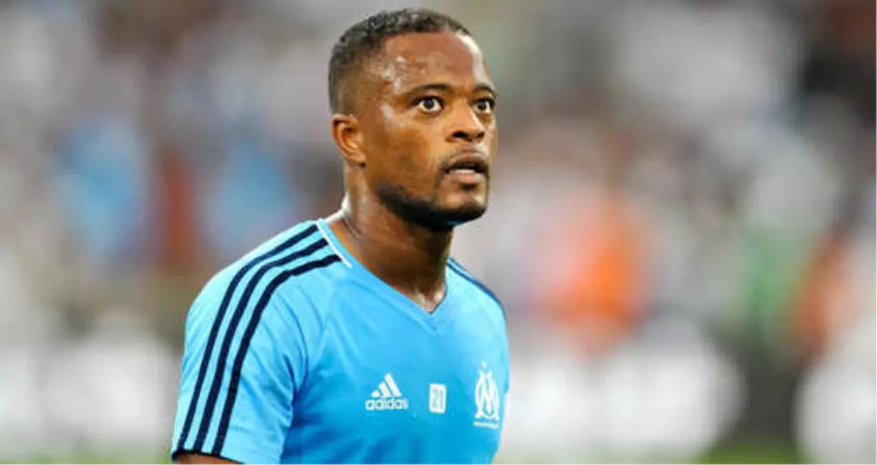 Galatasaray\'ın Gündeminde Olan Patrice Evra\'ya Real Betis Talip Oldu