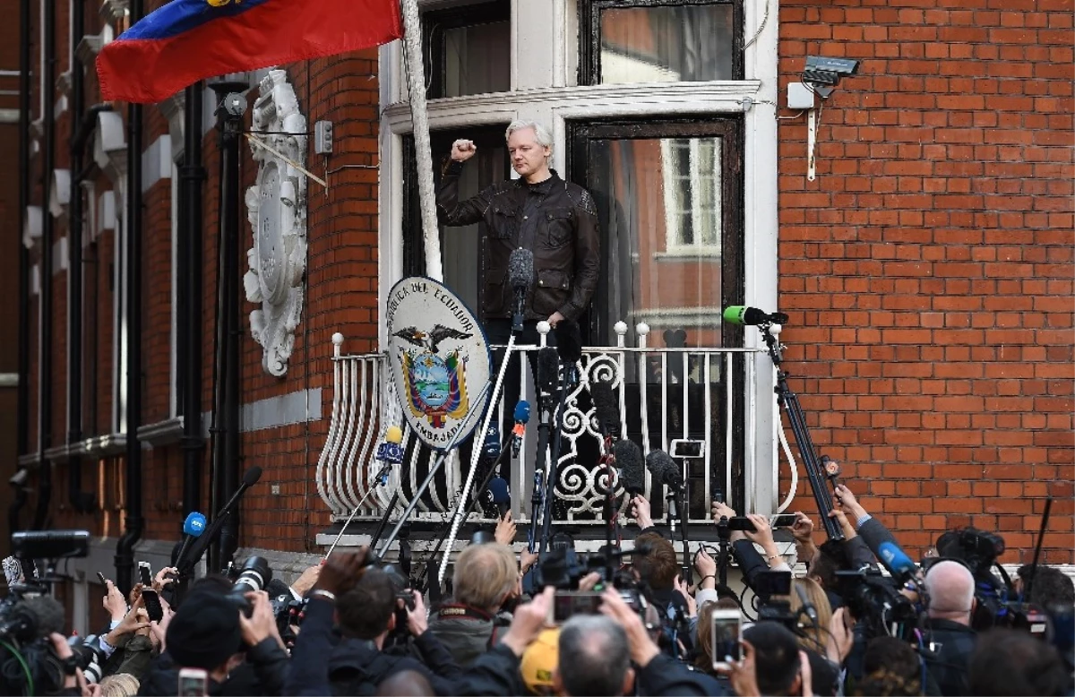 İngiltere Assange\'a Diplomatik Statü Vermeyi Reddetti