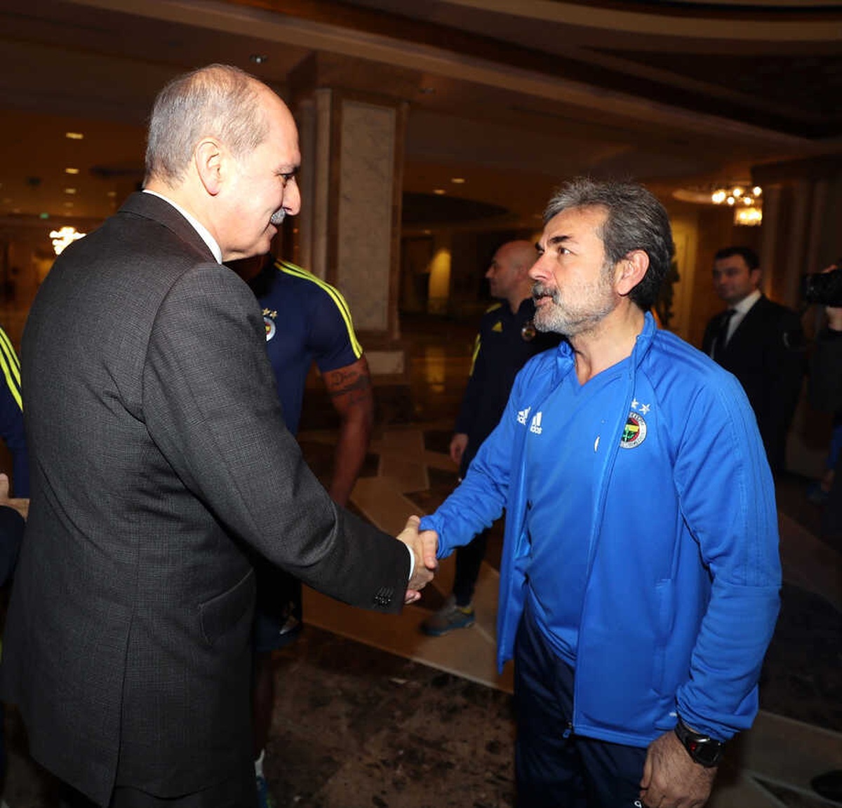 Kültür ve Turizm Bakanı Kurtulmuş\'tan Fenerbahçe\'ye Ziyaret