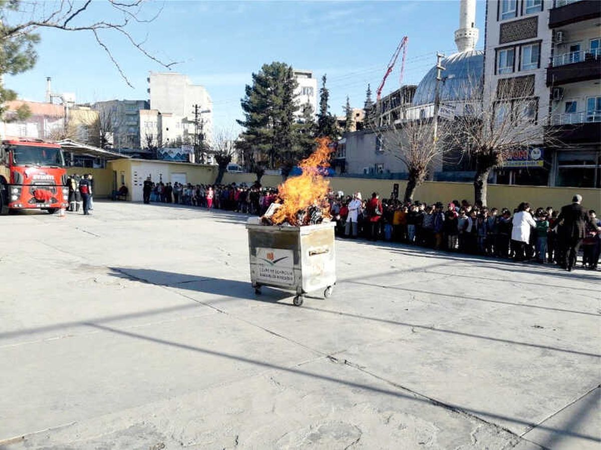Öğrencilere İtfaiye Mesleği Tanıtıldı