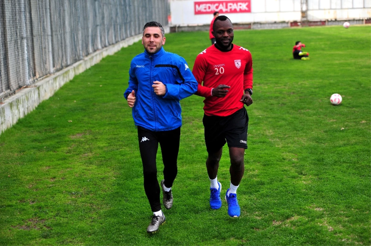 Samsunspor\'da Serbest Kalan Oyuncu Sayısı Artıyor