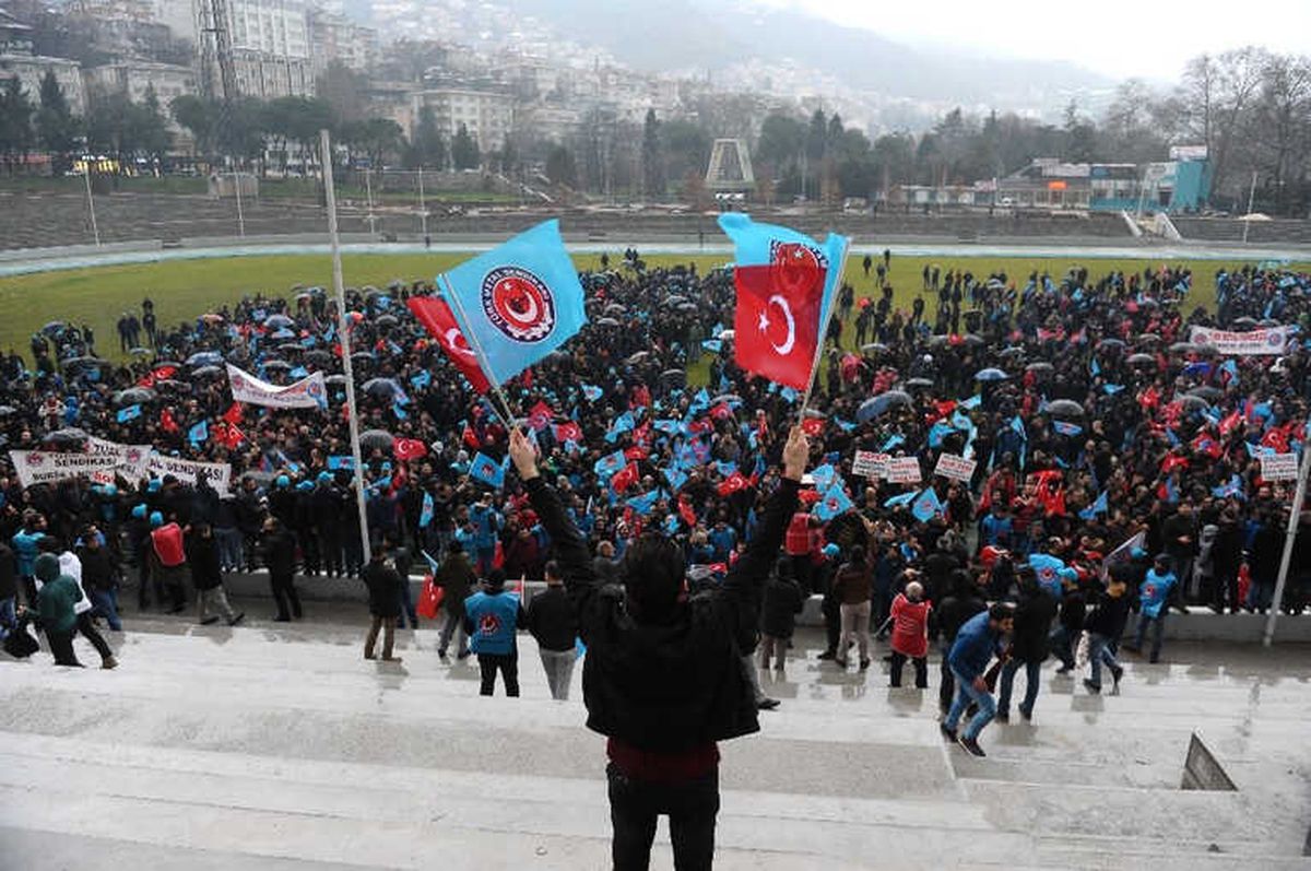 5 Bin Metal İşçisi Meydanlara İndi