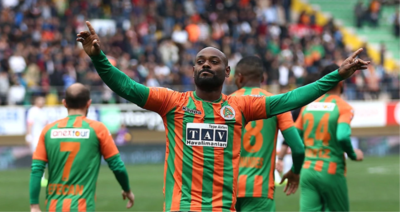 Aytemiz Alanyasporlu Vagner Love Flamengo\'ya Dönmek İstiyor