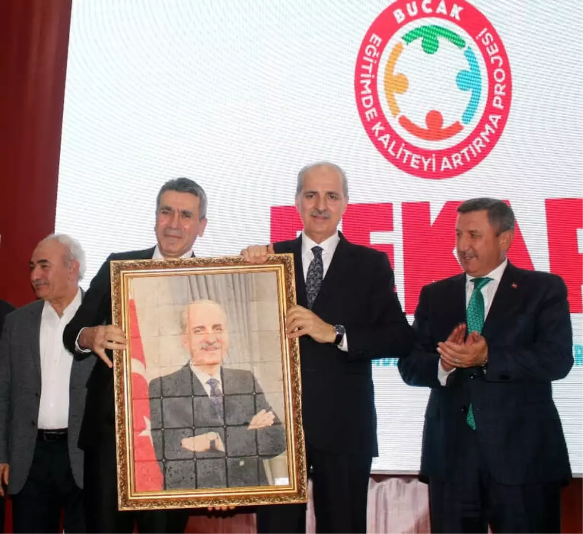 Bakan Kurtulmuş: "Sayı Olarak Değil Ama Kitap Çeşitliliği Bakımından Dünyada İlk 10 İçindeyiz"