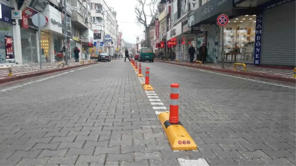 Çayiçi Caddesinde Park Yasağı Uygulaması