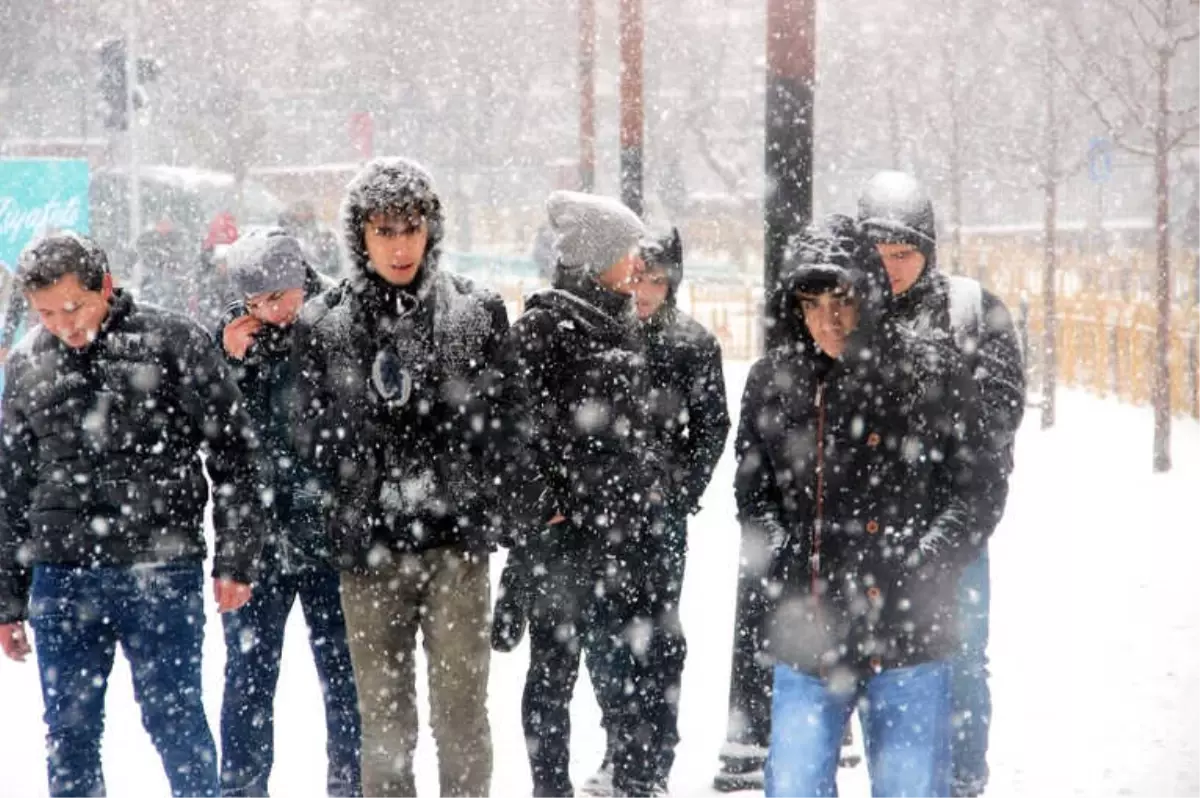 Doğu\'da Kar ve Tipi