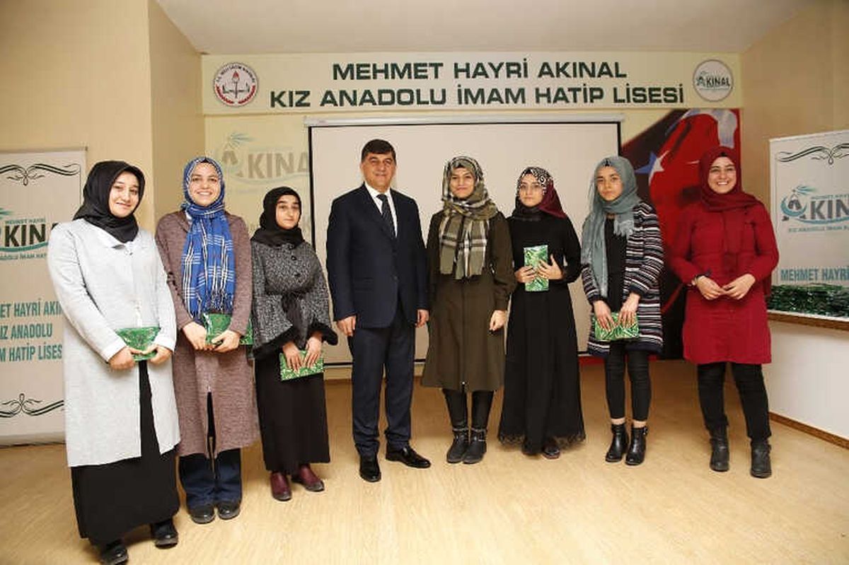 Fadıloğlu, Öğrencilerle Kariyer Günlerinde Buluştu