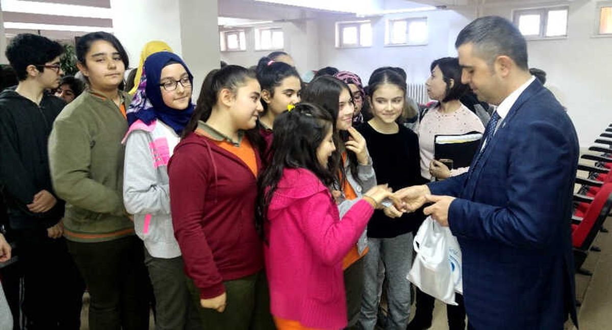 Müncübe Cıngıllıoğlu Ortaokulu Öğrencileri Verem ile İlgili Bilgilendirildi