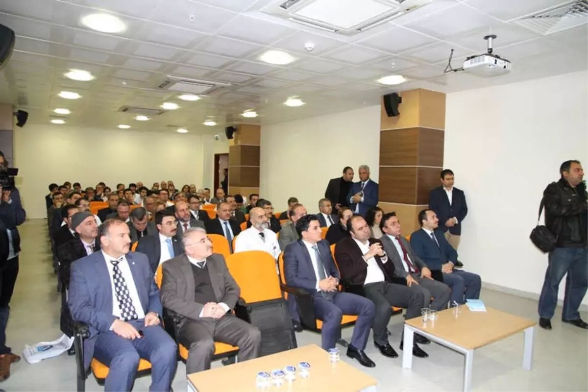 Şanlıurfa Sağlığında Üniversite Hastanesinin Yeri Çalıştayı