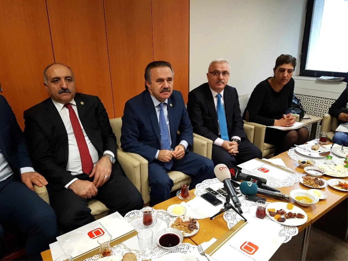 Türkiye Başkanlarını Seçiyor
