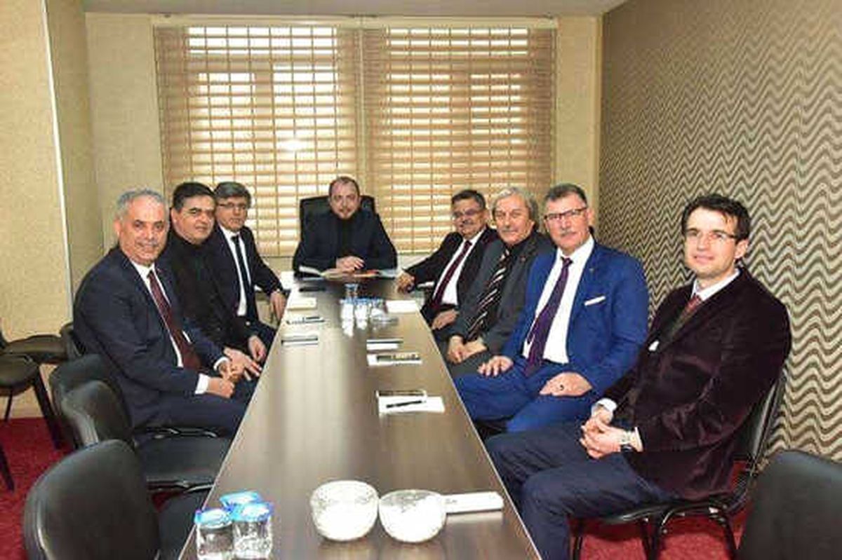 Ak Partili Belediye Başkanları Bir Araya Geldi