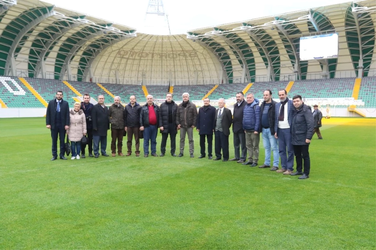 Akhisarspor\'un Yeni Stadı Basına Tanıtıldı