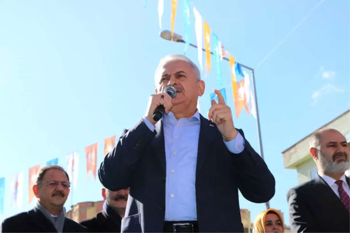 Başbakan Yıldırım: "Kongrelerimiz Bayram Yeri Gibidir"