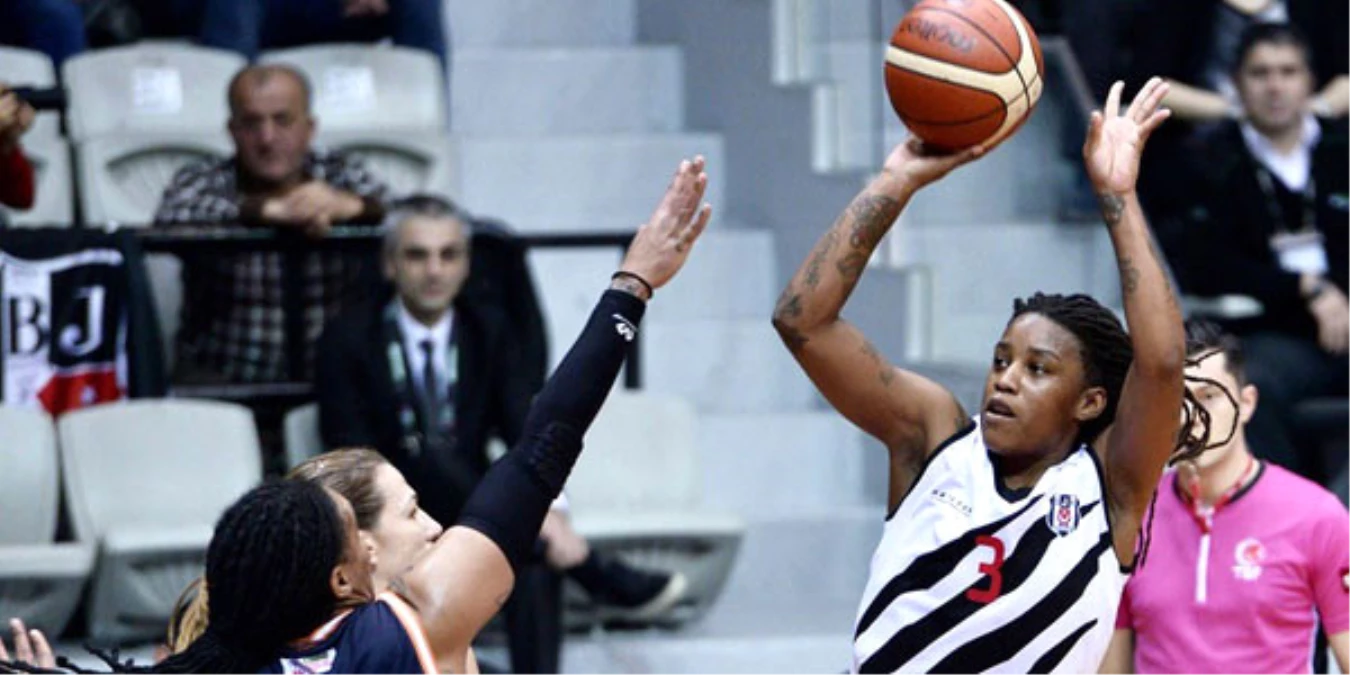 Beşiktaş: 57 - Çukurova Basketbol: 62