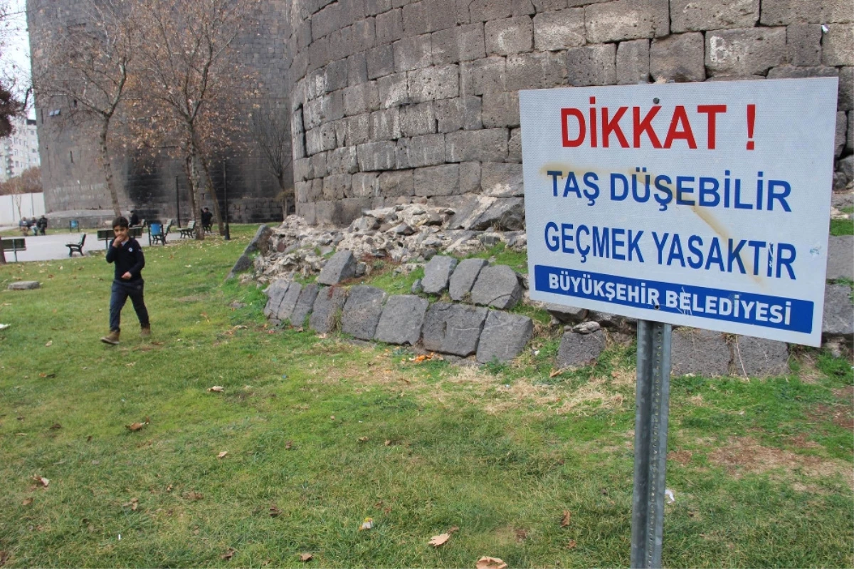 Diyarbakır\'da Tarih \'Dökülüyor\'