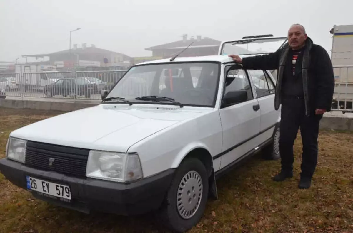 Garajdan Çıkmayan Otomobil Yıllar Sonra Satılıyor