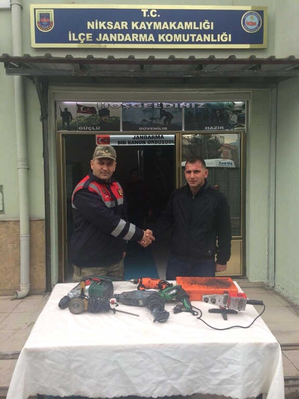 Hırsızlar Jandarmanın Takibi ile Yakalandı