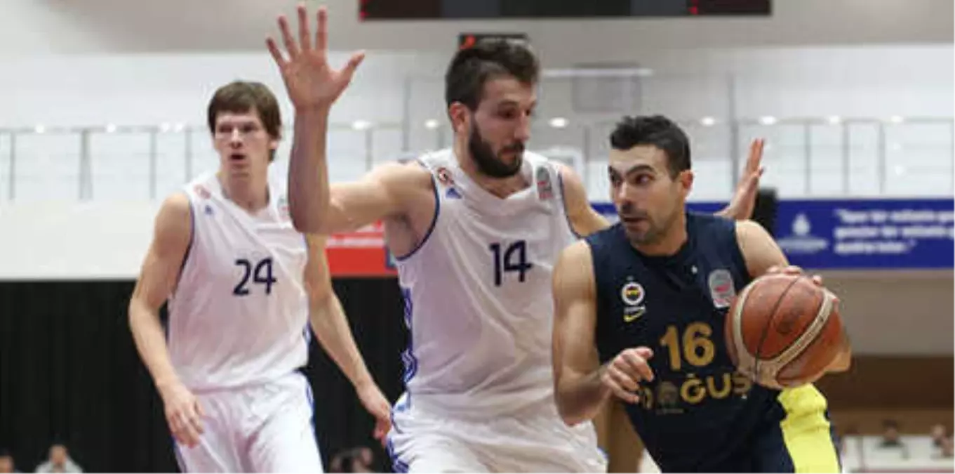 İstanbul Büyükşehir Belediyespor - Fenerbahçe Doğuş: 70-83