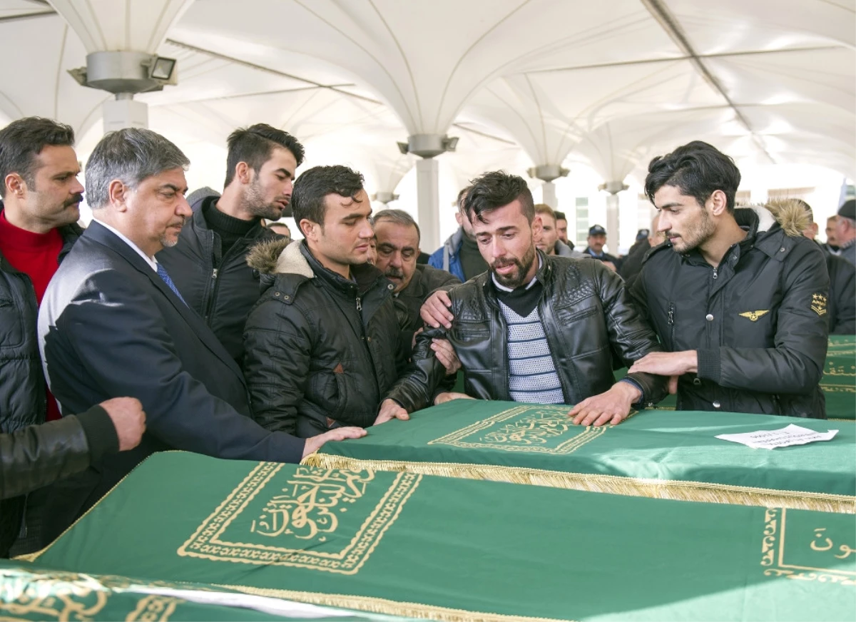 Kaza Ölen Türkmenler Ankara\'da Son Yolculuğuna Uğurlandı