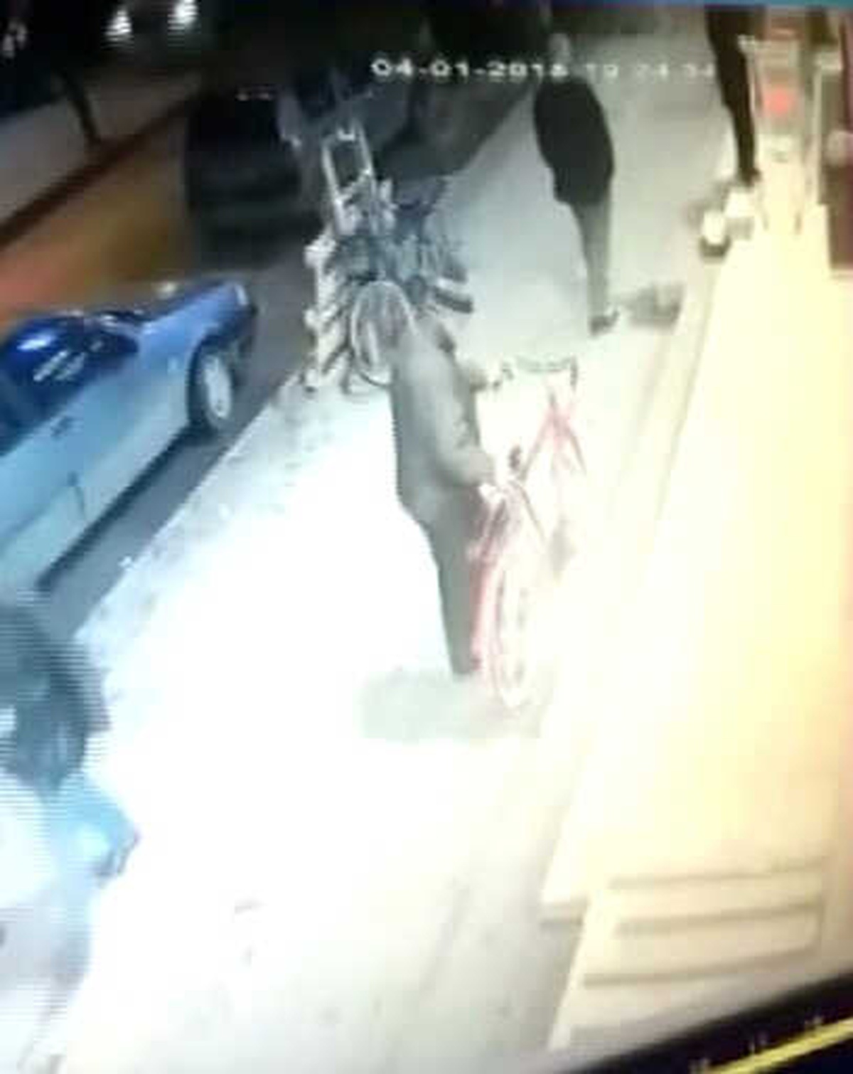 Market Önündeki Bisikleti Çaldılar