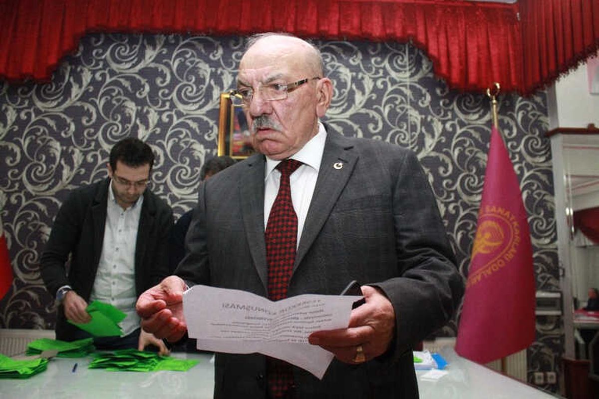 Tokatlı Şoförler Yeniden Başkan Yakar\'ı Seçti
