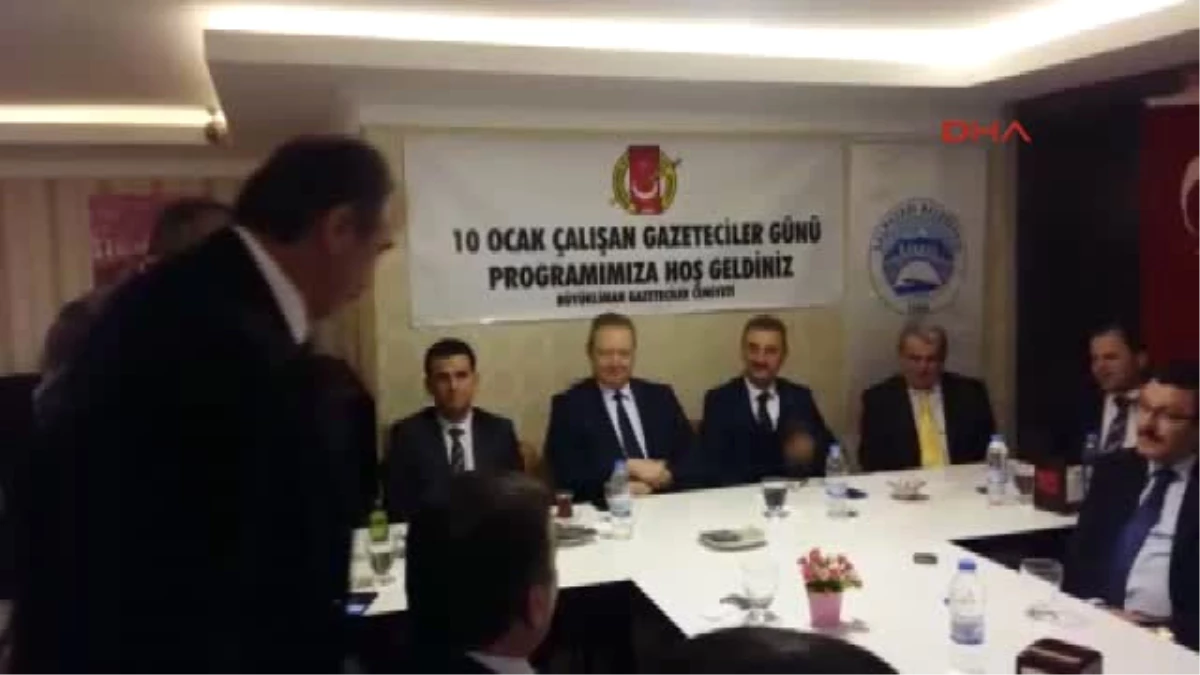 Trabzon-\'kasabanın Şerifi\' Lakaplı Belediye Başkanı Bıçakçıoğlu Vaatlerini Yapmadığını İtiraf Etti