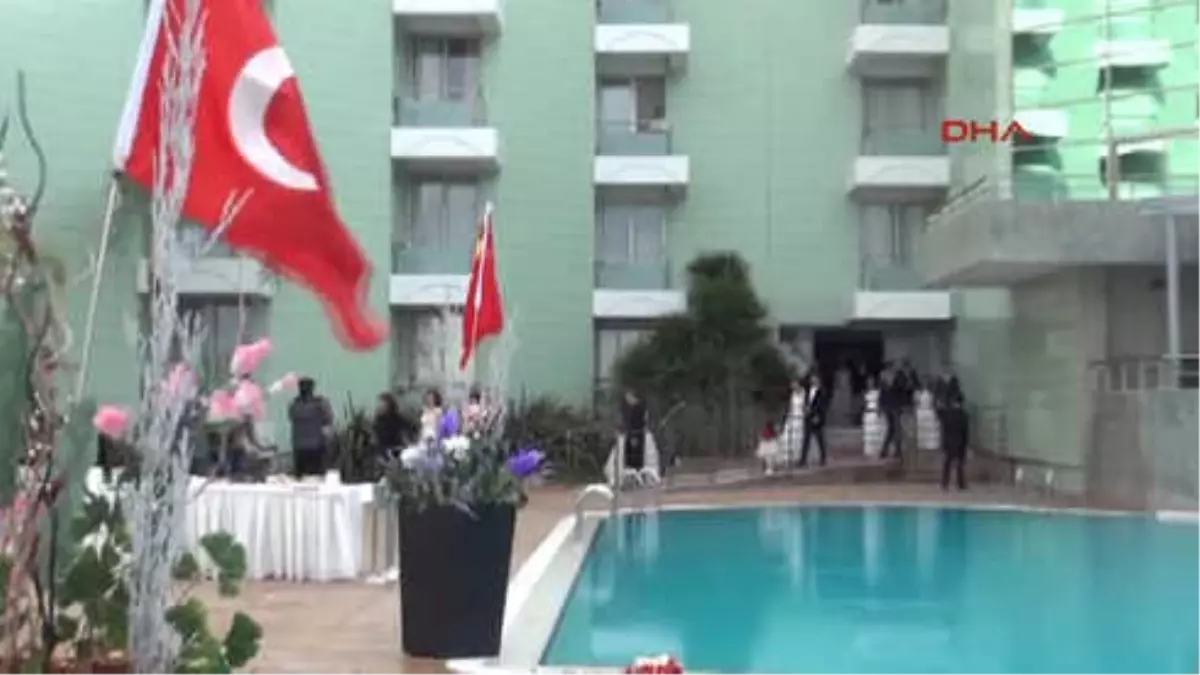 Aydın Çinli Çiftler Romantizmi Kuşadası\'nda Yaşadı