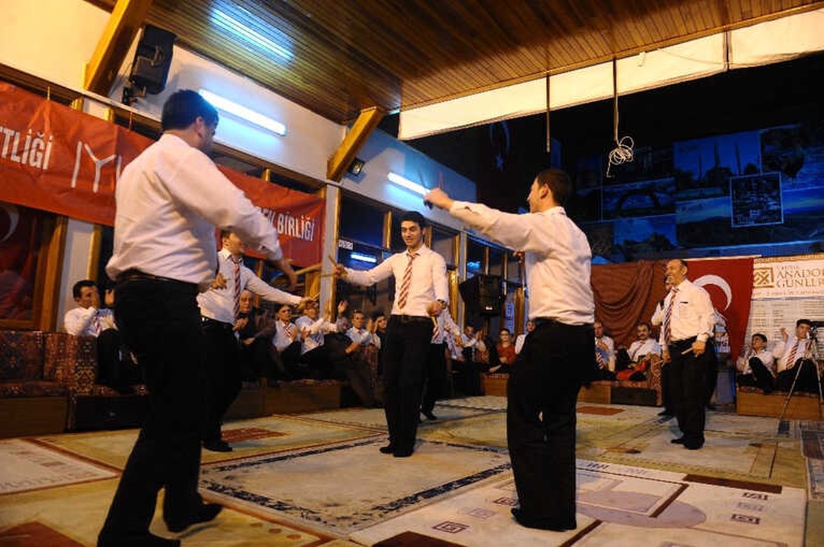 Bursa\'da Çankırılı Yarenler Rüzgarı Esti