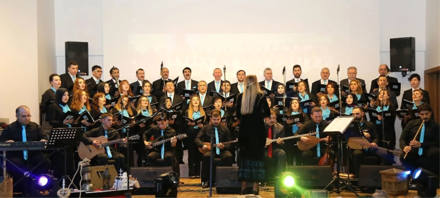 Çayeli Belediyesi Korosu\'ndan Türk Halk Müziği Konseri