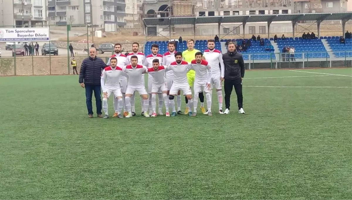 İnönü Üniversitesi Sahasında Şehitkamil Belediyespor\'a Yenildi