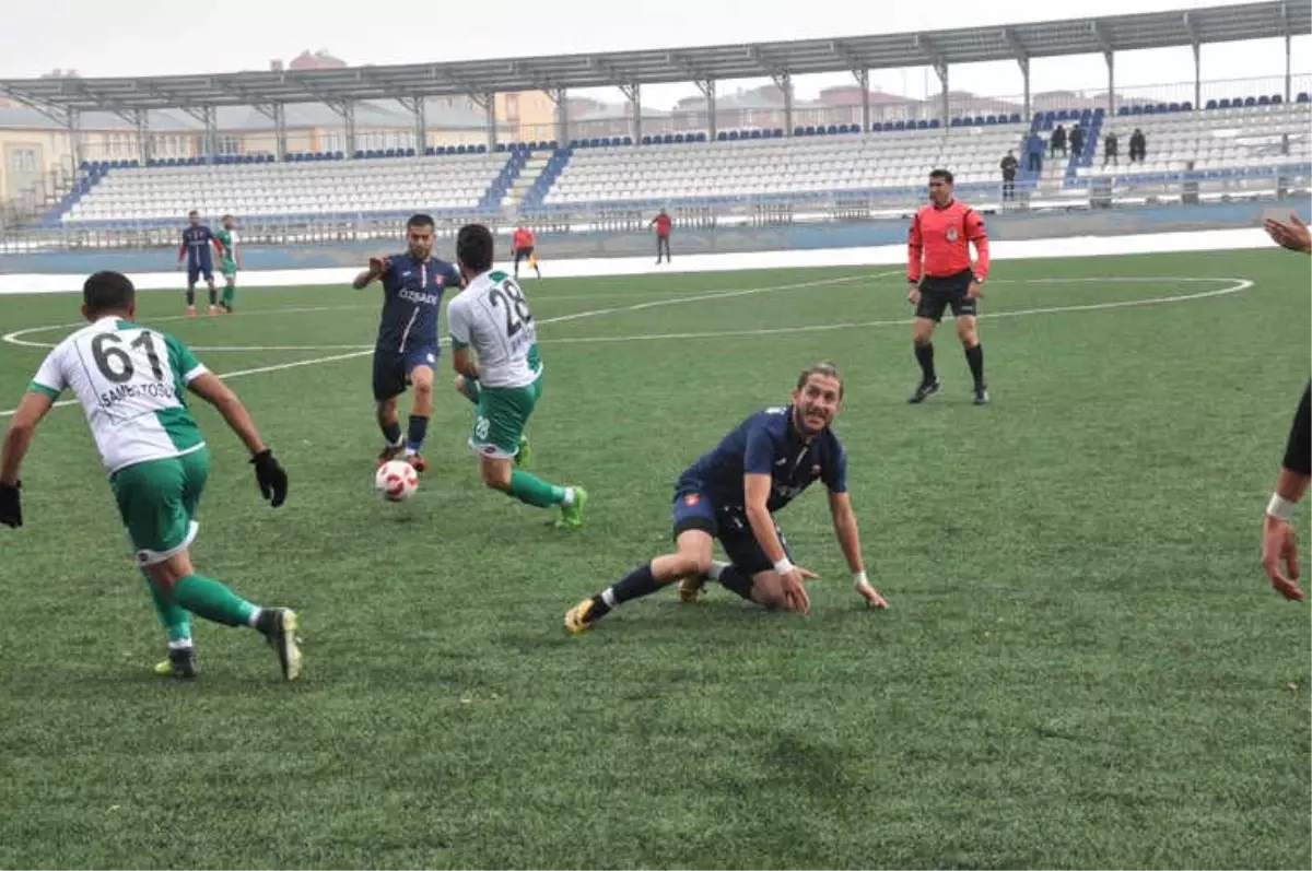 Kars 36 Spor: 4 Karlıova Yıldırım Spor: 1