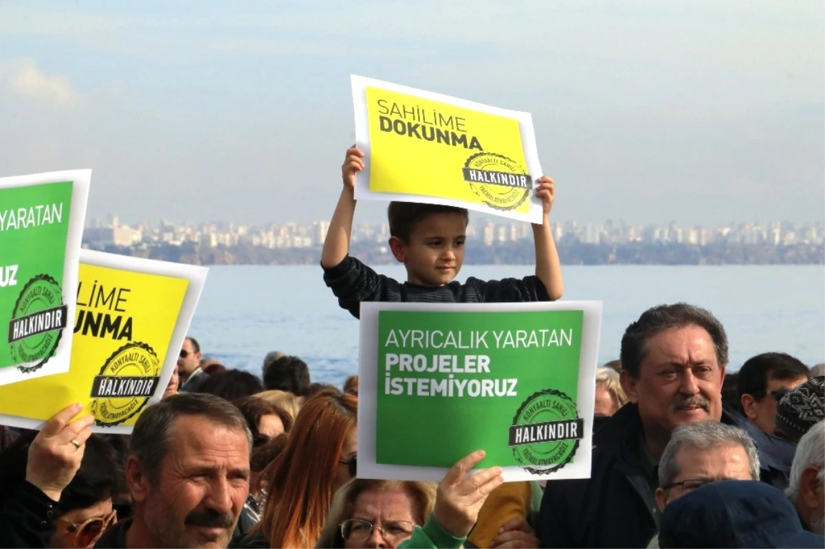 Konyaaltı Sahil Projesi Protesto Edildi