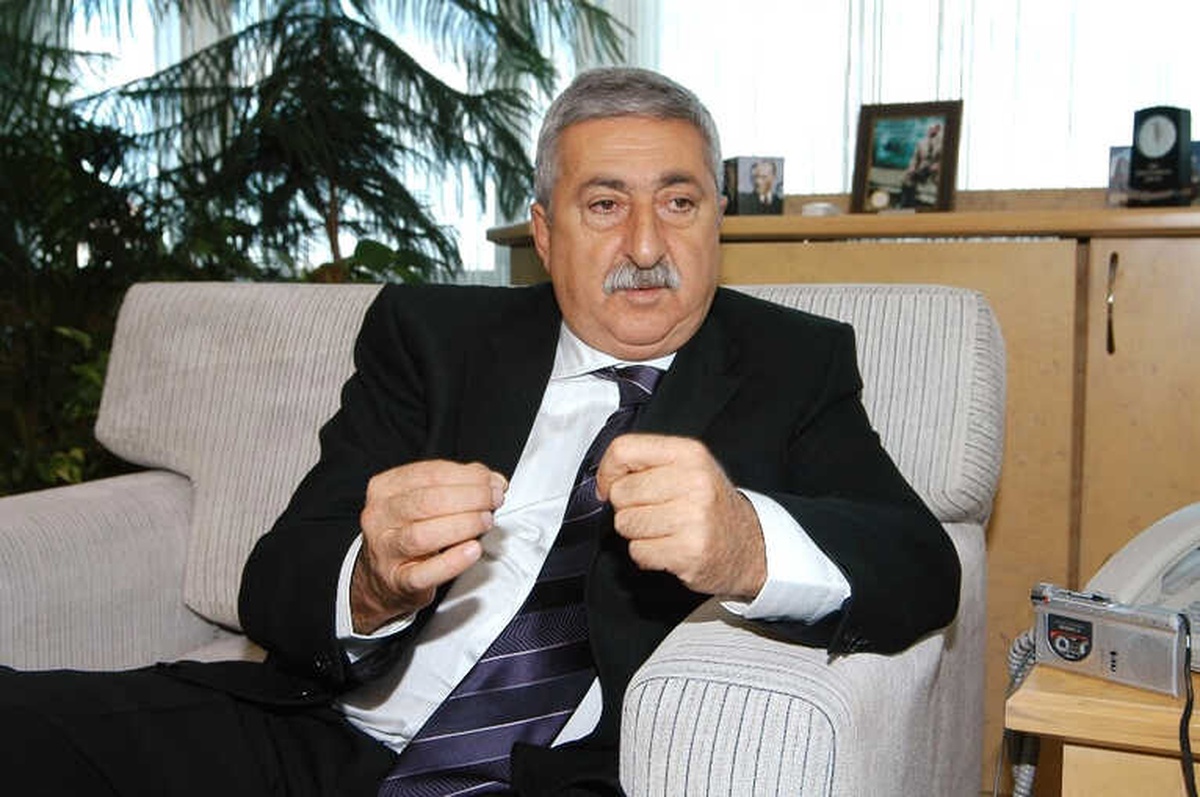 Palandöken: "Cep Telefonlarında Kredi Kartına Taksit Yasağı Kalkmalı"