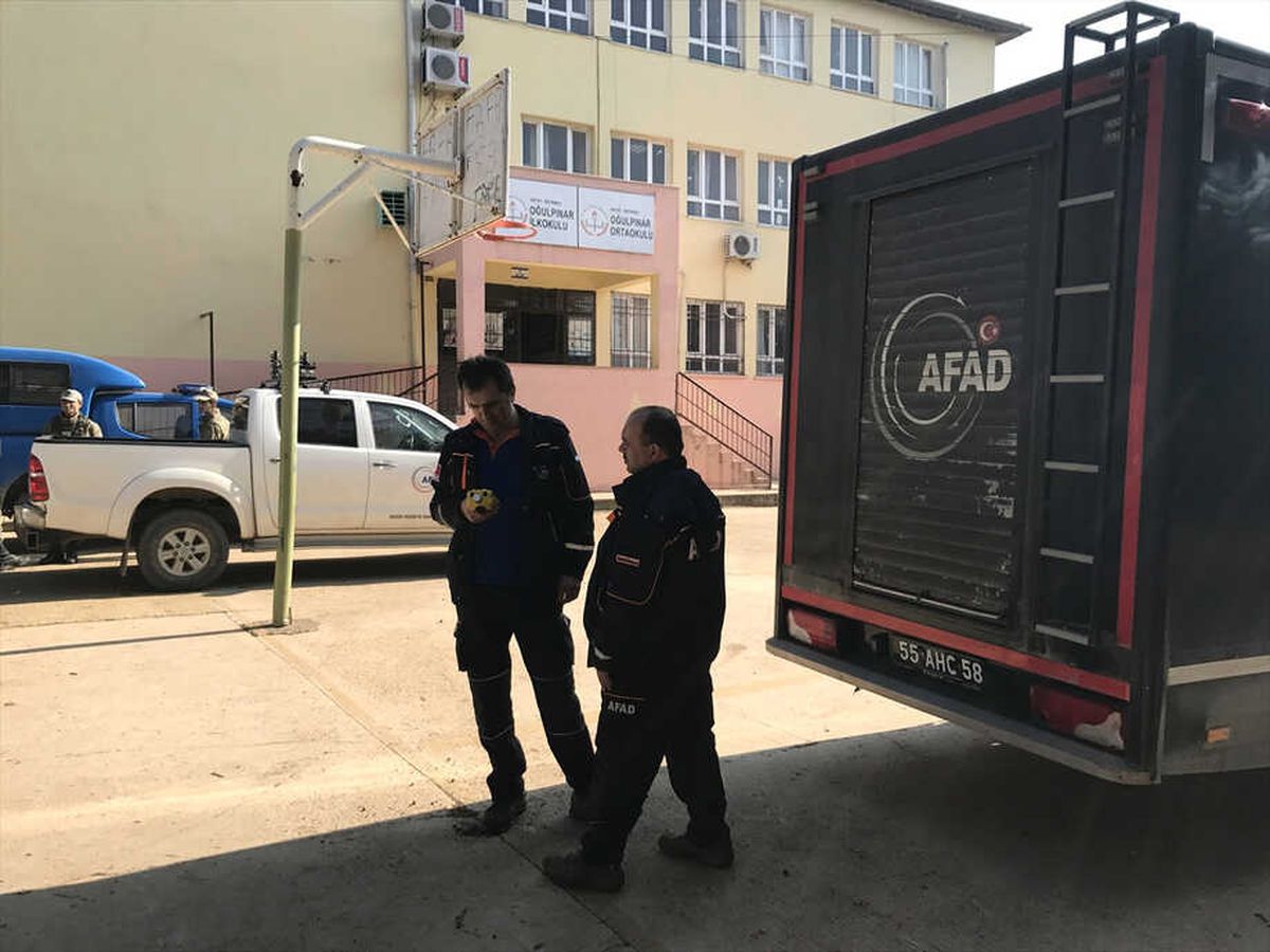 Afad\'dan Okul Çevresinde "Kötü Koku" İncelemesi