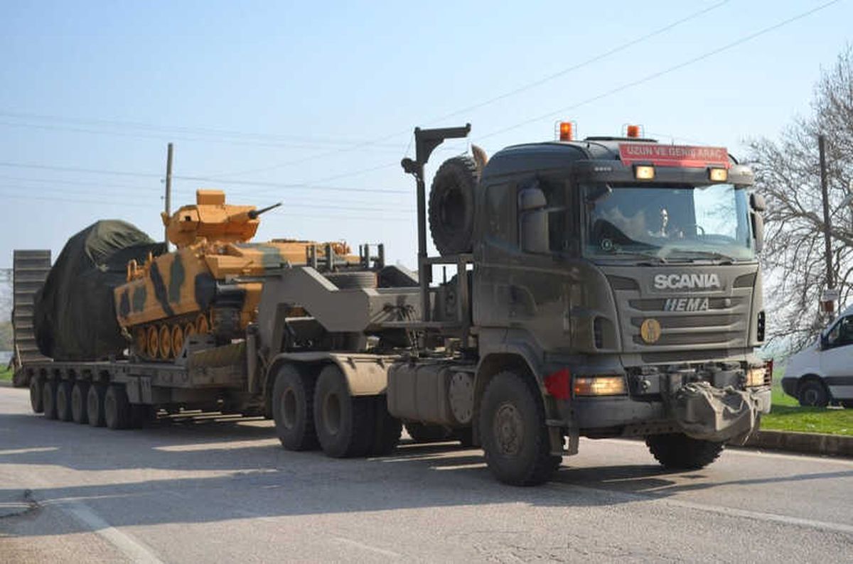 Afrin Operasyonu Öncesi Sınırda Askeri Araç Hareketliliği