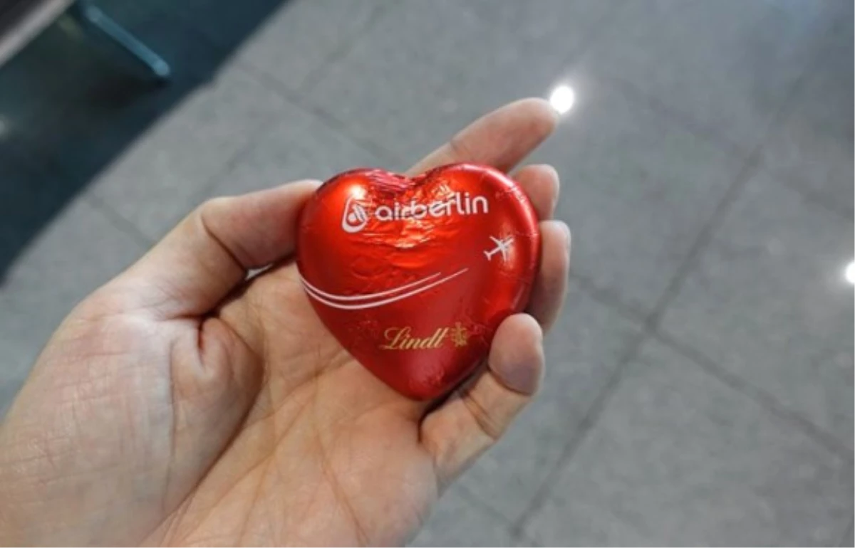 Air Berlin\'in Çikolataları Satışa Çıkarıldı